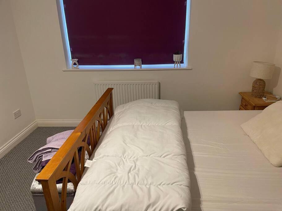 Cosy Bungalow In A Handy Location Market Harborough Eksteriør bilde